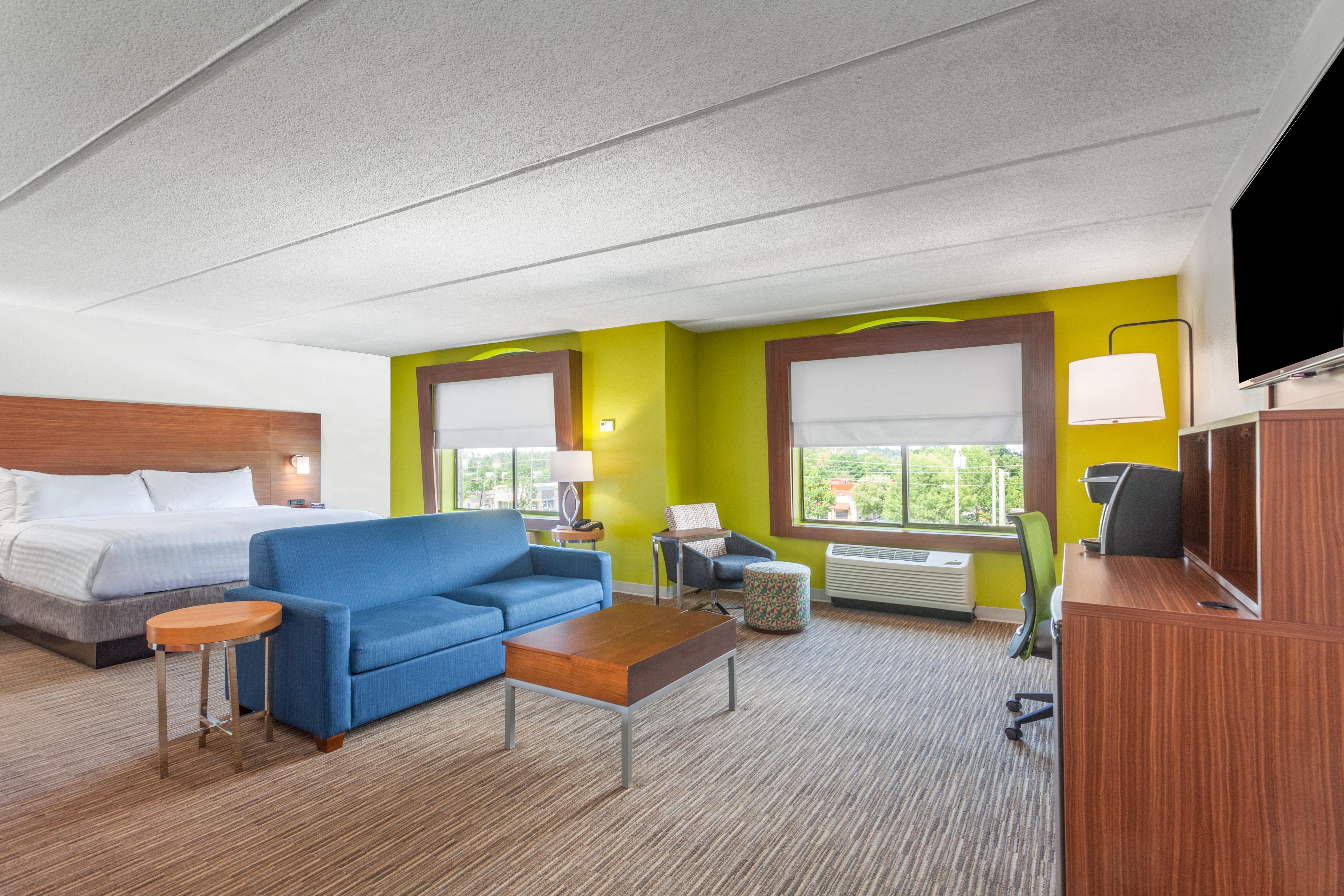Holiday Inn Express & Suites Augusta West - Ft Gordon Area By Ihg Exterior foto